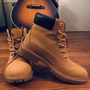 Vegan “Timberlands”